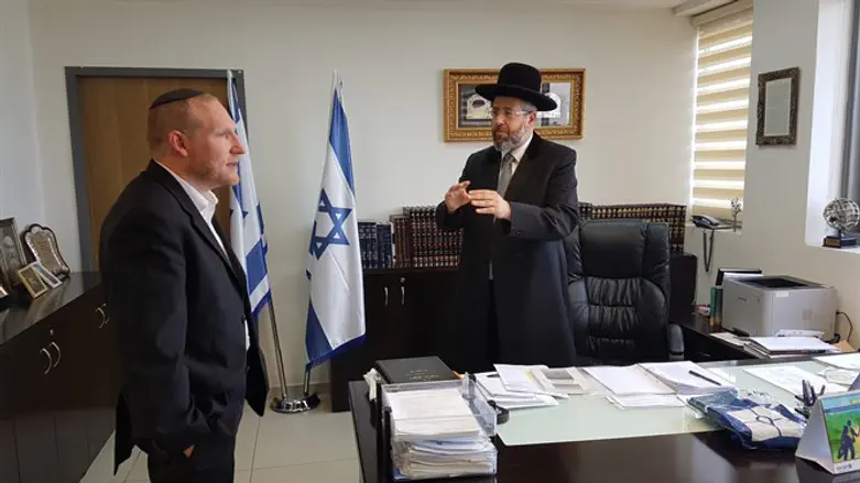 Rabbi Yehoshua Fass & Rabbi David Lau, today