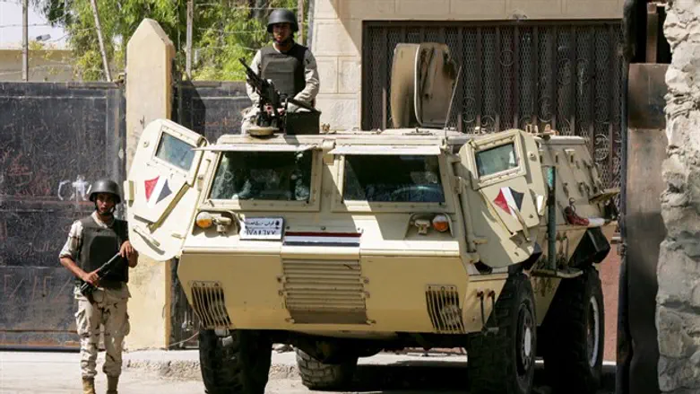 Egyptian soldiers on Gazan border