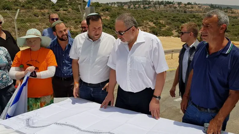Liberman in Samaria
