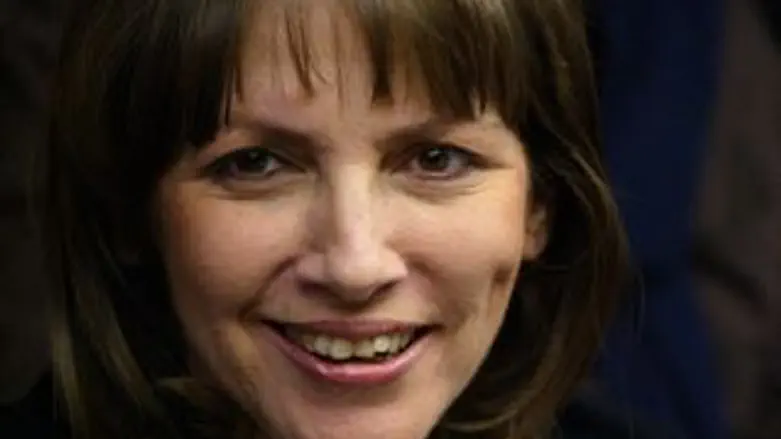 מצאה תחליף. לבנת