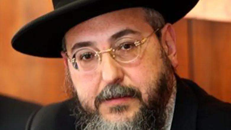 להרגיע את אש המלחמה הפנימית. הרב אמסלם