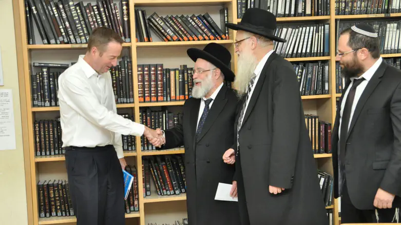 UK Amb. at Merkaz HaRav Yeshiva