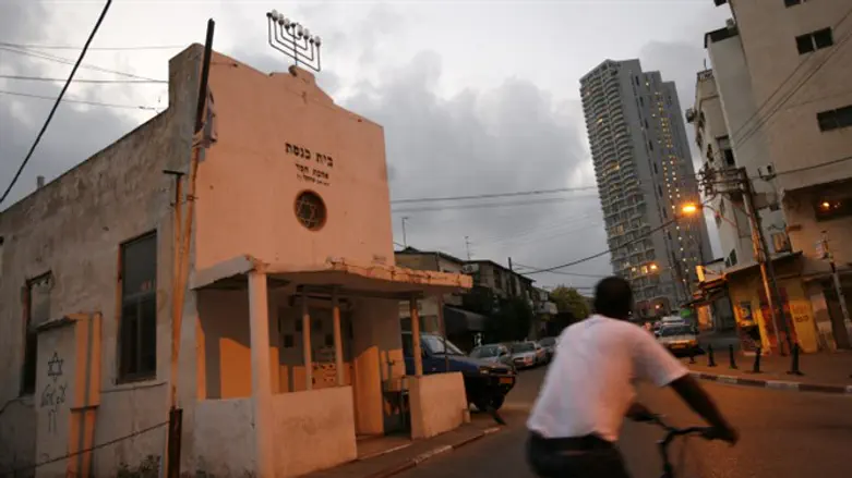 Synagogue in southern Tel Aviv (illustrative)