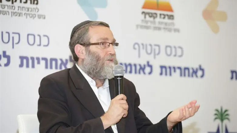 גפני בכנס קטיף. היום