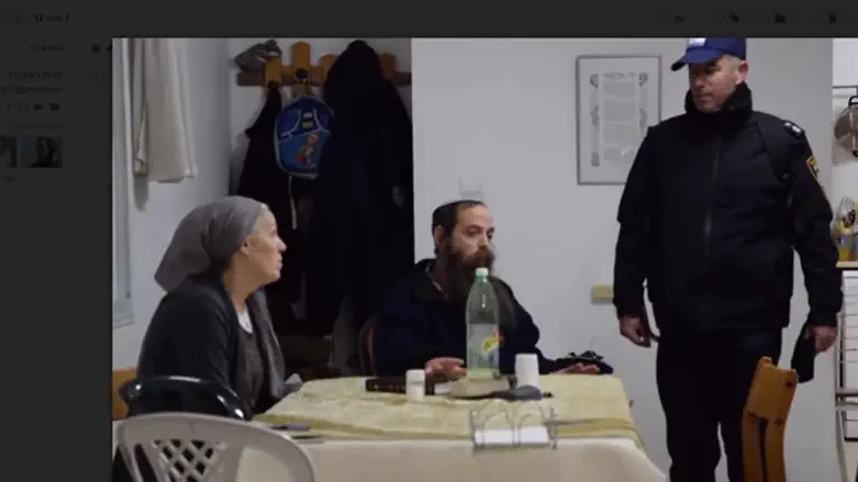 הרבה צעקות, הרבה אהבה. מתוך 'זה היה ביתי'