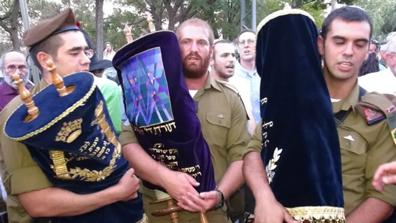 Церемония в память о Довиде Головенчиче