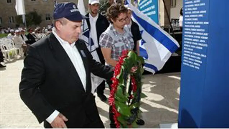 שרנסקי, והבת של נורמה רבינוביץ ז"ל, שנרצחה בפ