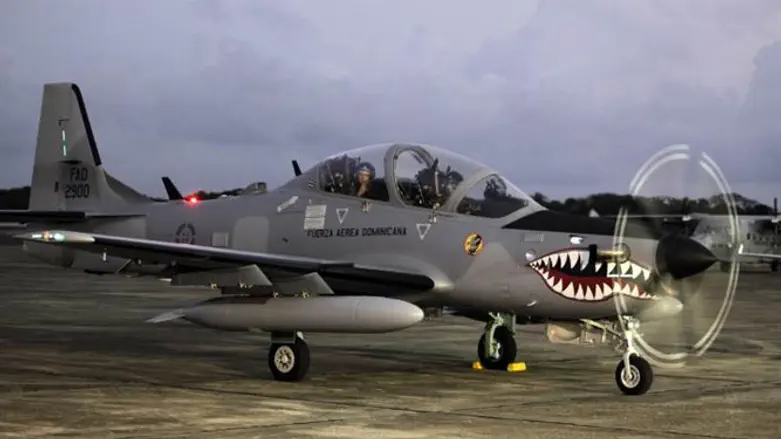 מטוס סופר טוקאנו