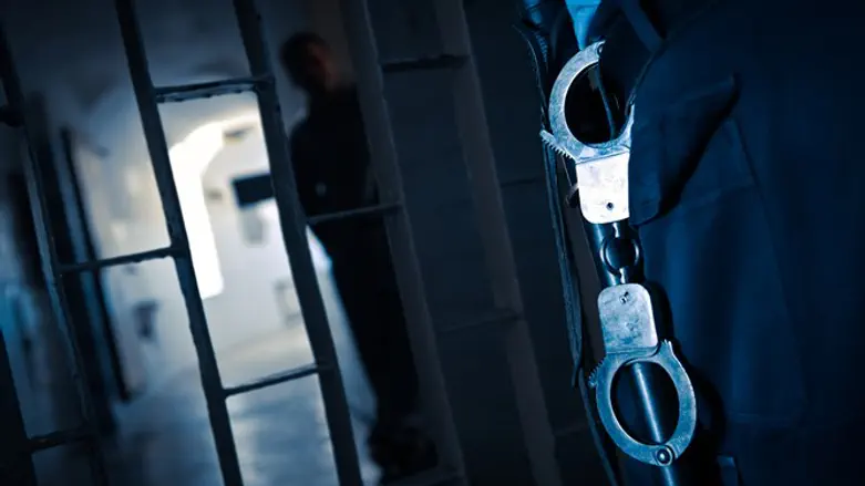 כלא, אילוסטרציה