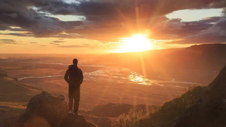  לִרְאוֹת אֶת הַמָּקוֹם