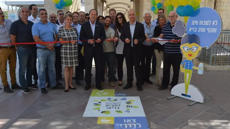ראש העיר וראשי האגפים בעירייה חונכים את המסלול החדש