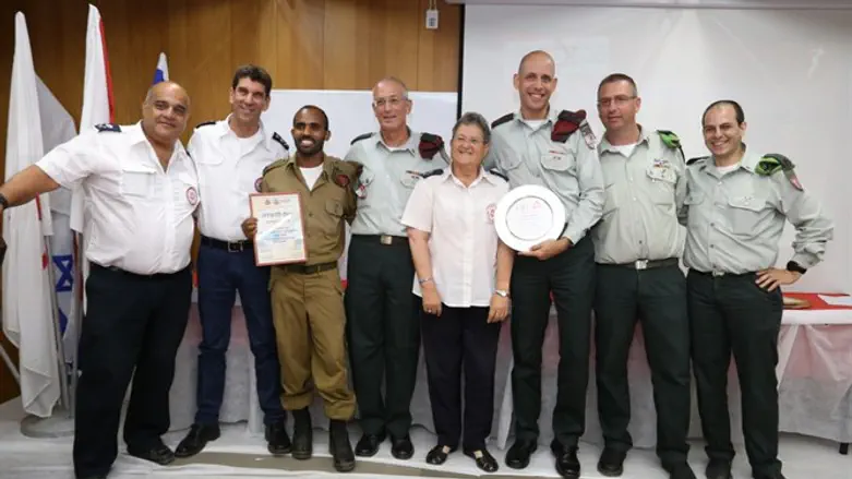 IDF and Magen David Adom representatives at the ceremony