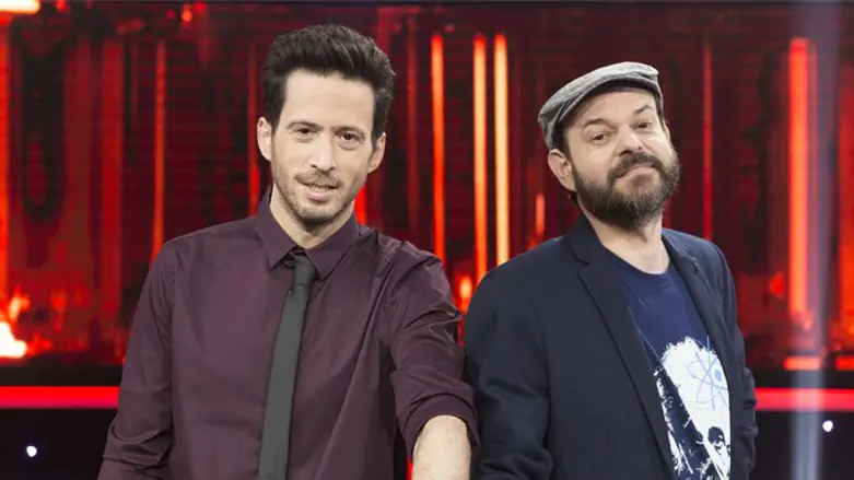 מרגישים שזה שידור ציבורי. עידו רוזנבלום ואיתי הרמן, מתוך "המרדף", כאן 11