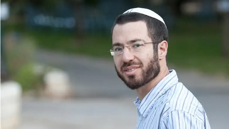 קול אותנטי, עדין וכן. אלחנן ניר