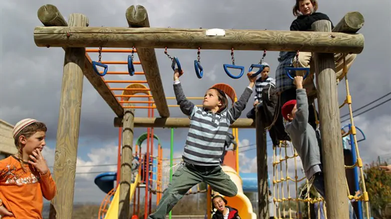 מה מצדיק פיצול בי"ס שהוא למעשה פיצול של היישוב? ת"ת בבת עין (אילוסטרציה)