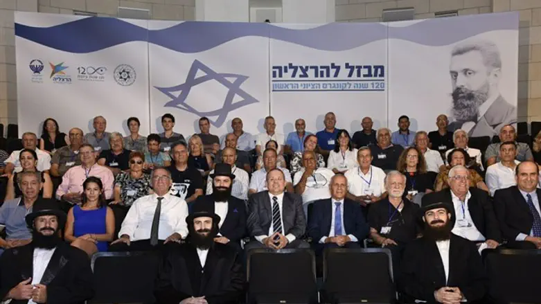 ''אין עליה בעולם כולו''