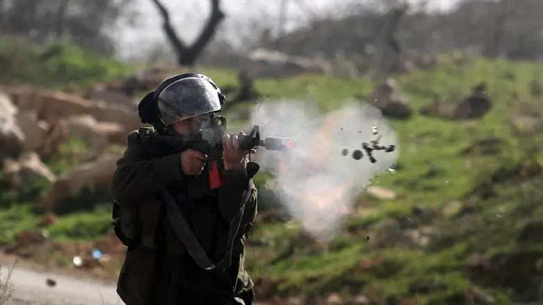Firing a smoke grenade