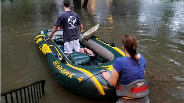 יוצאים לסייע לאנשים