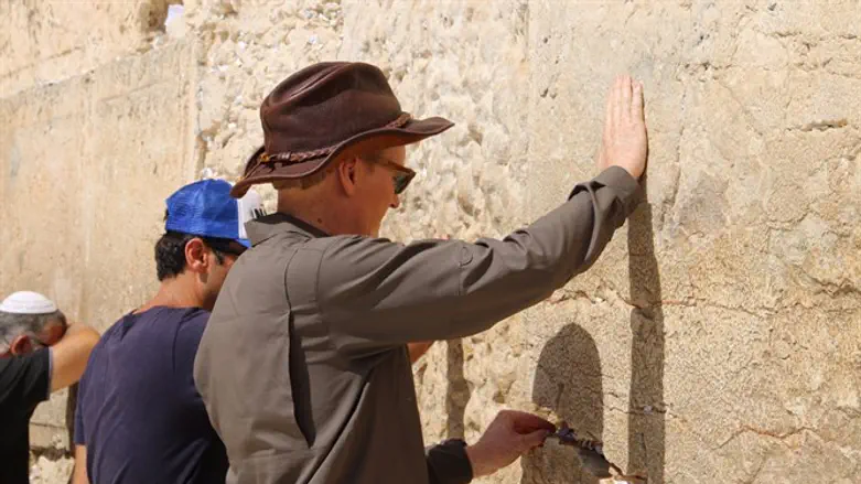 Conan O'Brian at the Kotel