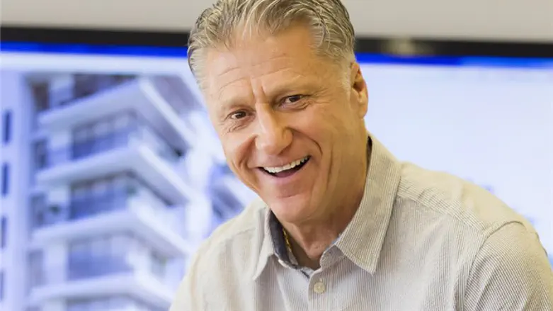 Retired Israeli basketball player Miki Berkovich