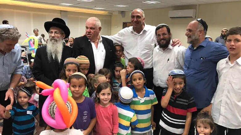 מקבלים את פני המשפחות בנצרת עילית