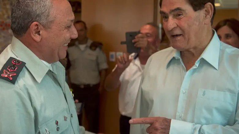 יום טוב ואיזנקוט