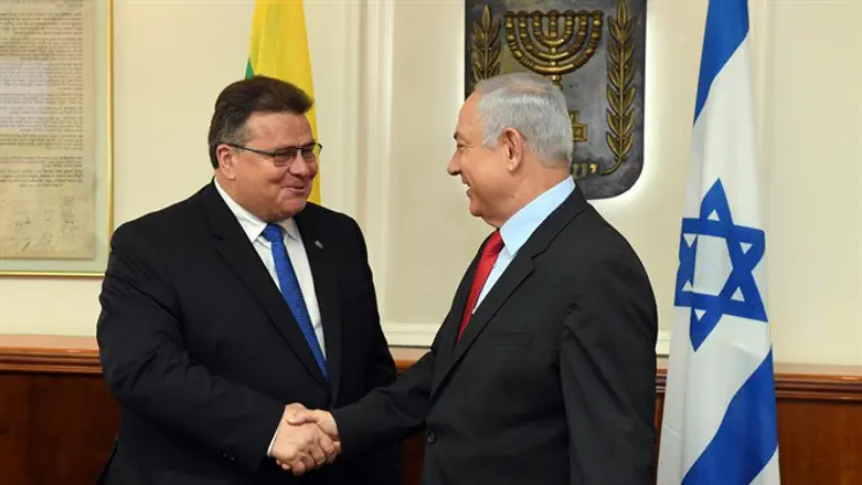 PM Binyamin Netanyahu with Lithuanian Foreign Minister Linas Antanas Linkevičiu