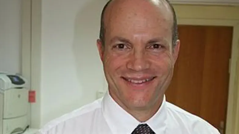 עוזב. פרופ' מואב