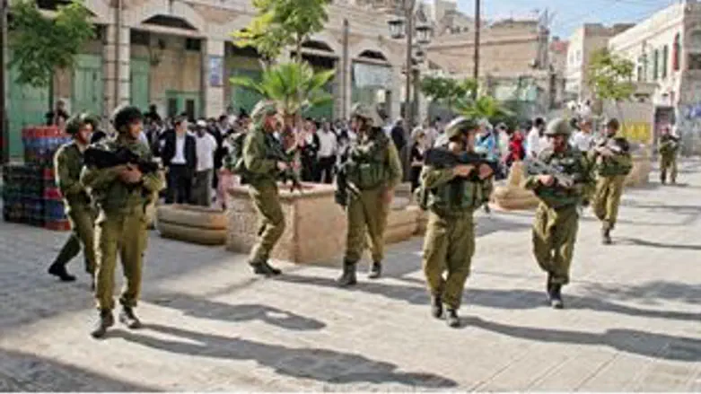 אילוסטרציה. למצולמים אין קשר לאמור בכתבה