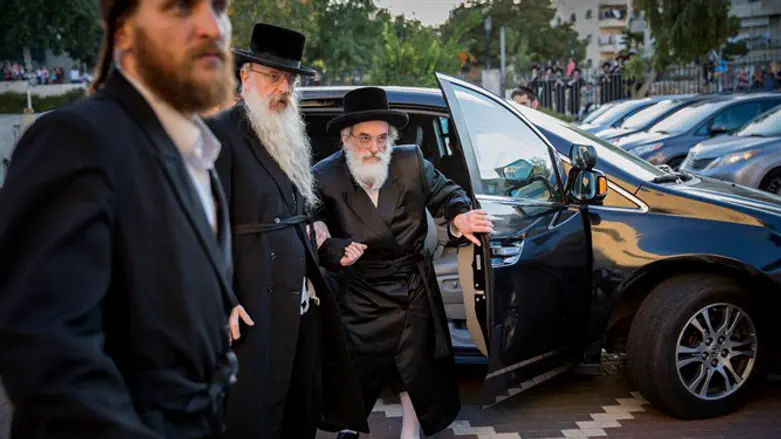 הגעת הרבנים לכינוס