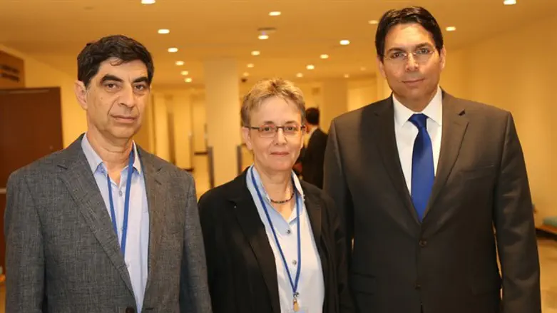 Leah and Simcha Goldin with Ambassador Danon at the UN
