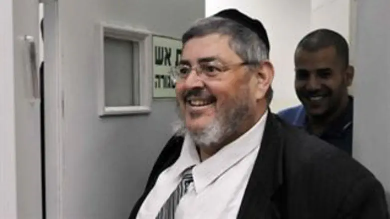 פולק בבית המשפט