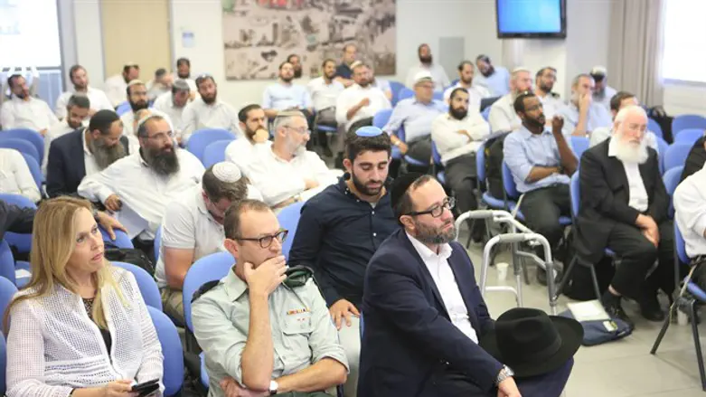 Community rabbis at the conference