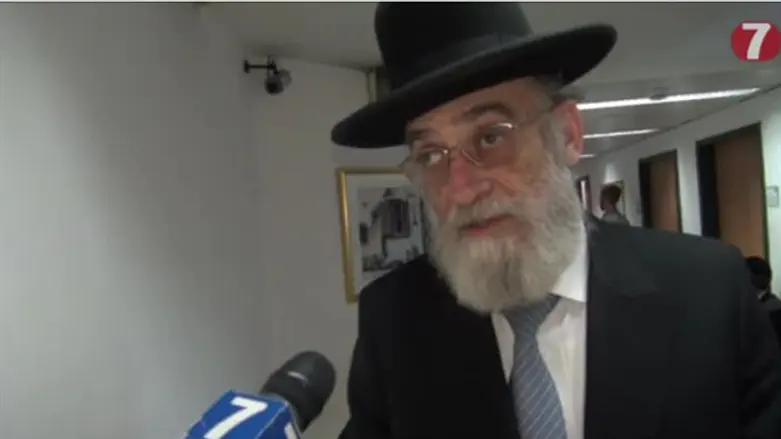 אישור פרטני לכל פתיחת קבר. הרב רוז'ה