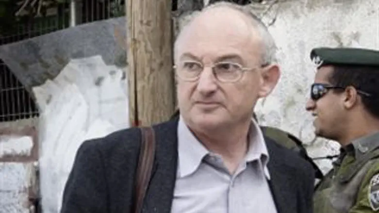 דורש תגובה ברורה