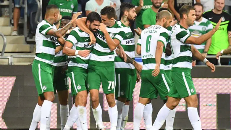 שחקני חיפה חוגגים הערב