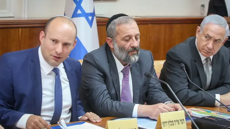 בנט עם נתניהו ודרעי