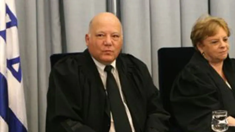 גל ונשיאת העליון בייניש. עומס ללא אח ורע