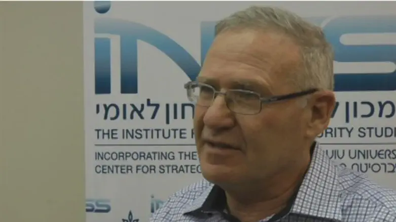 פנטזיה. אלוף במיל' עמוס ידלין