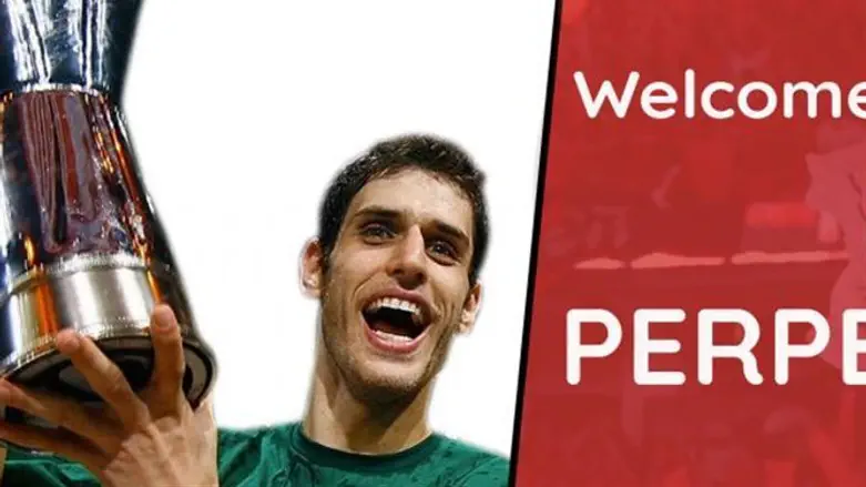 פרפרוגלו. החתמה מפתיעה