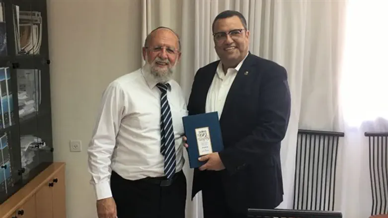 משה ליאון עם הרב שבתאי סבתו