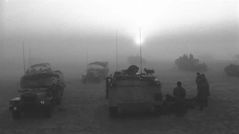 מאות התראות לקראת המלחמה