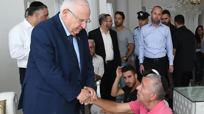Rivlin visits family of Or Arish