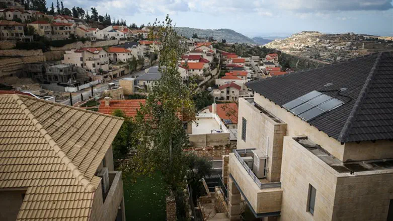 Har Adar