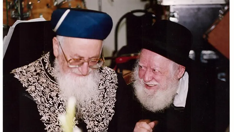 הרב שפירא זצ"ל והרב אליהו זצ"ל