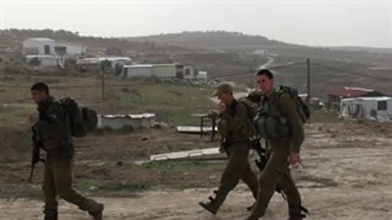 חיילים יישוב