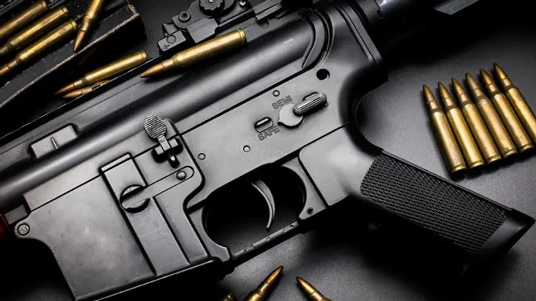 Assault rifle (stock image)