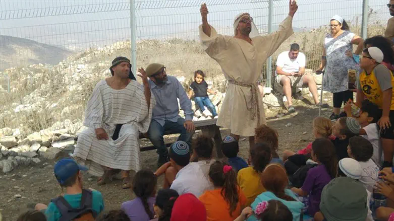 מטיילים בשומרון - ארכיון