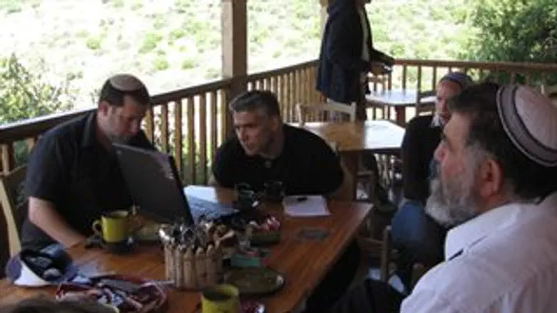 מסיקה, לפיד ודגן