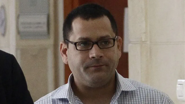 מפסיק לעבוד עם המשטרה. ליאור חורב